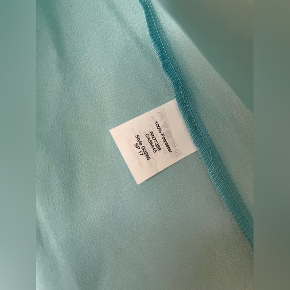 J. Crew flutter sleeve button blouse in light blue, size 0 - Picture 8 of 8